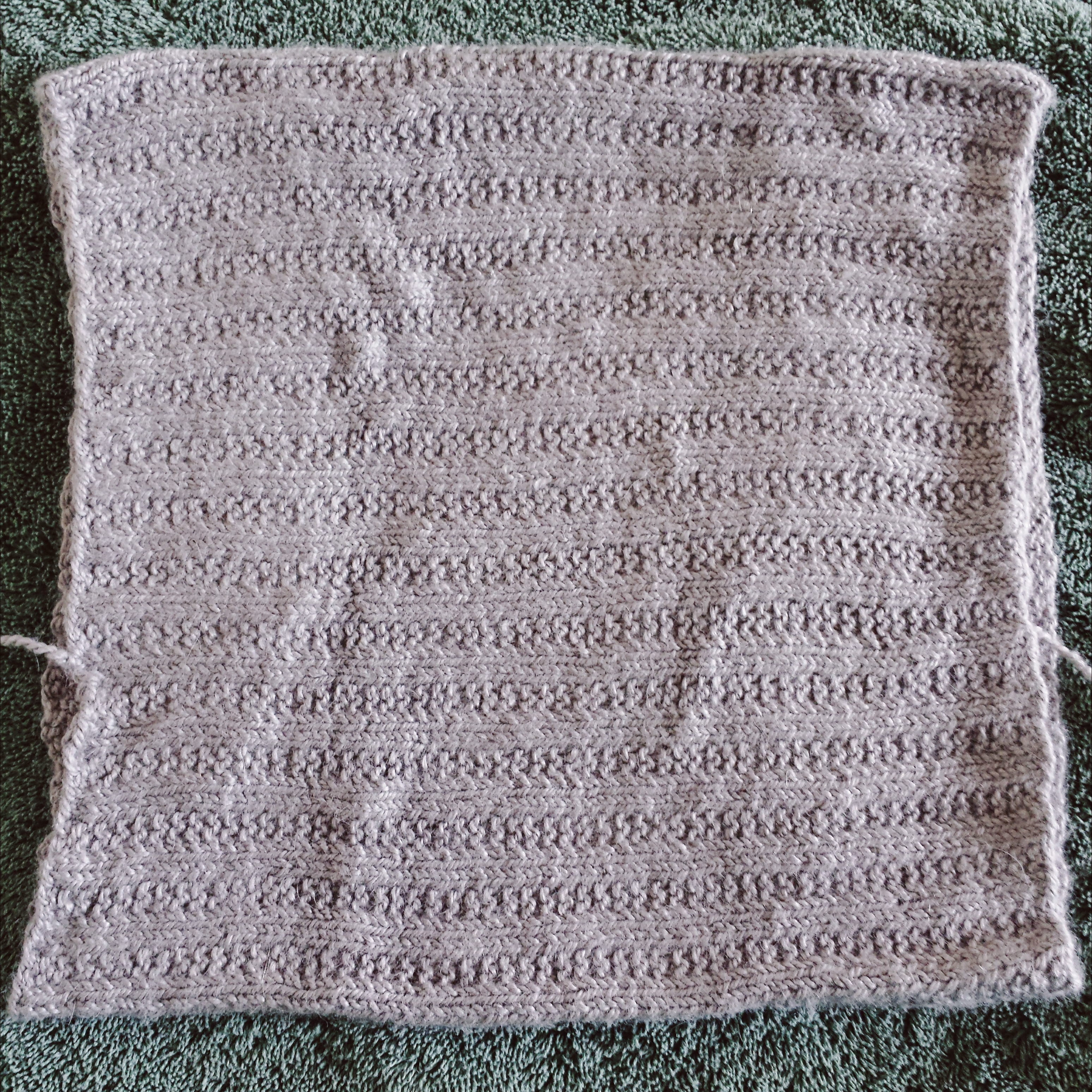 Unpinned knit